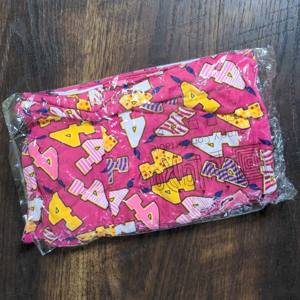 NEW LuLaRoe Birthday Leggings TC - Picture 1 of 1